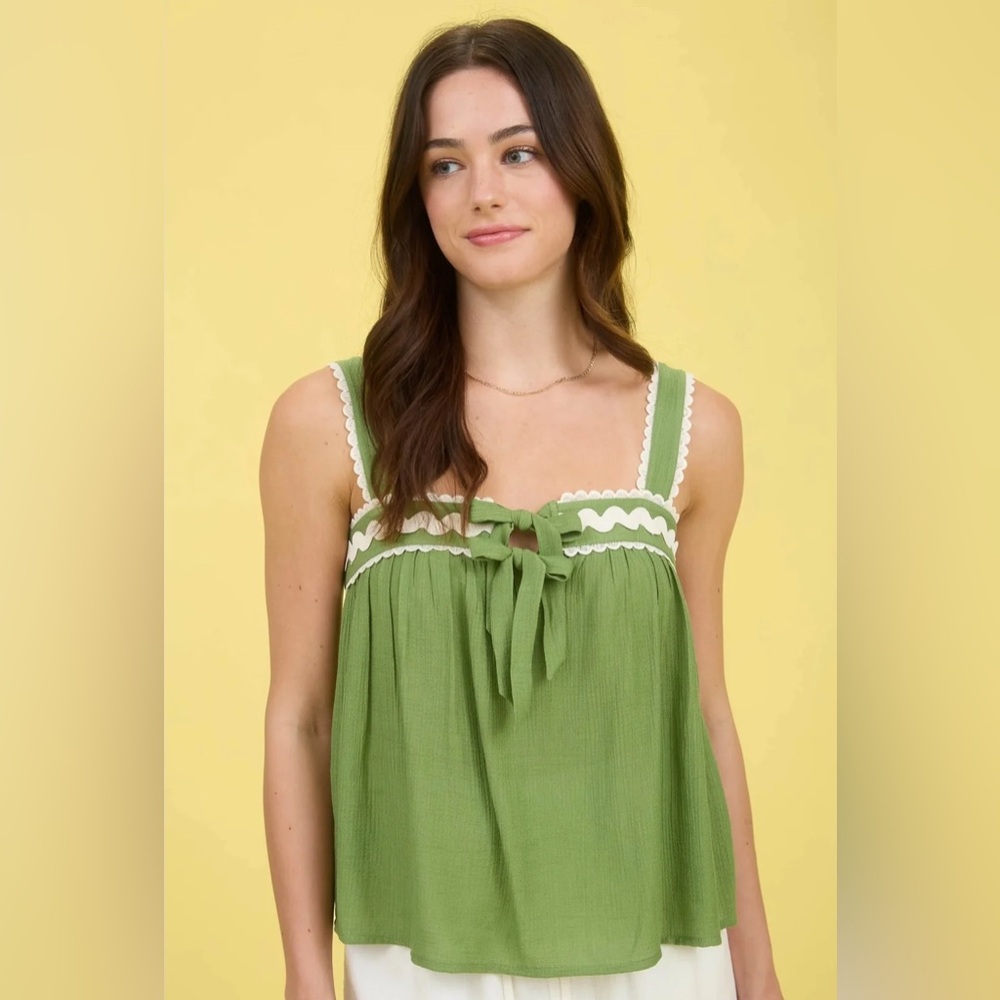 Green Sleeveless Top with Bow Detail